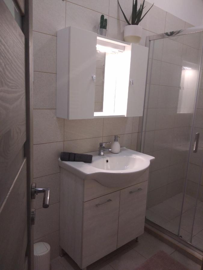 Napfeny Apartman Szegedin Exterior foto