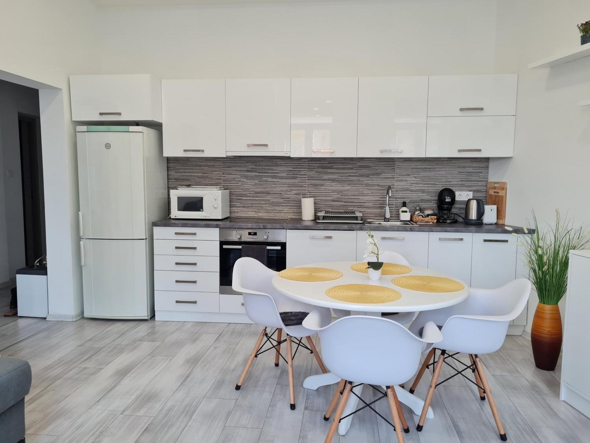 Napfeny Apartman Szegedin Exterior foto